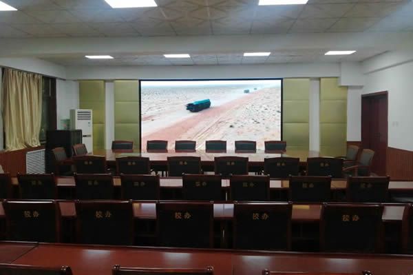 LED显示屏好还是无缝拼接屏好？