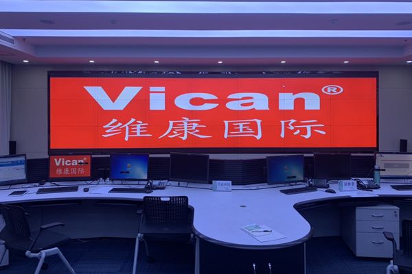 智慧学校分布式管理拼接屏显示系统解决方案