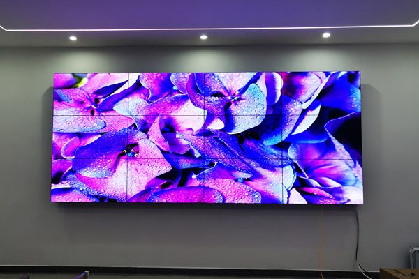 会议室显示大屏使用拼接屏好，还是LED显示屏好？