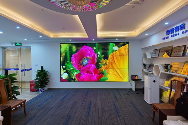 会议室显示大屏解决方案_会议室使用哪种显示屏好？