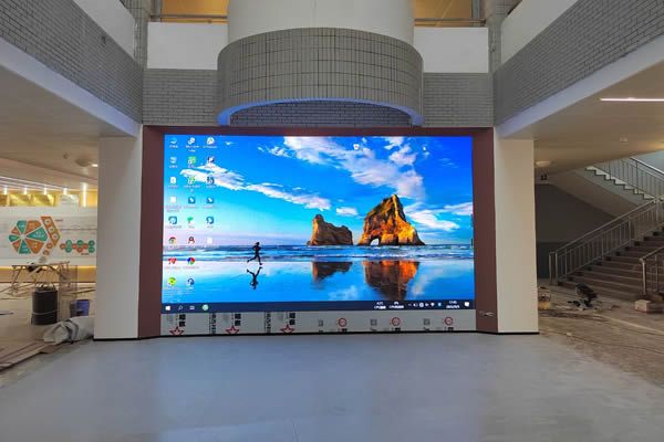 LED全彩屏有哪些特点，在采购时需要注意什么