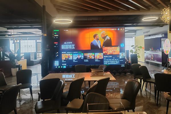 主题餐厅显示大屏设计，对于拼接屏的选择需要注意什么