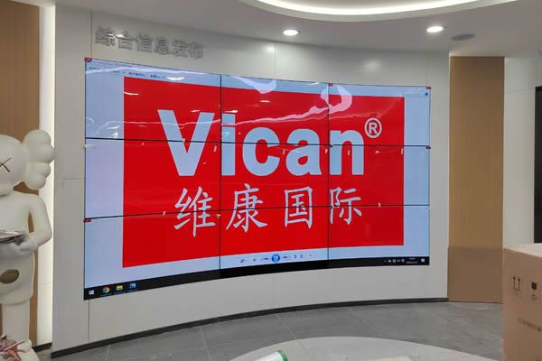 拼接屏产品怎么样，一套拼接屏包括哪些设备