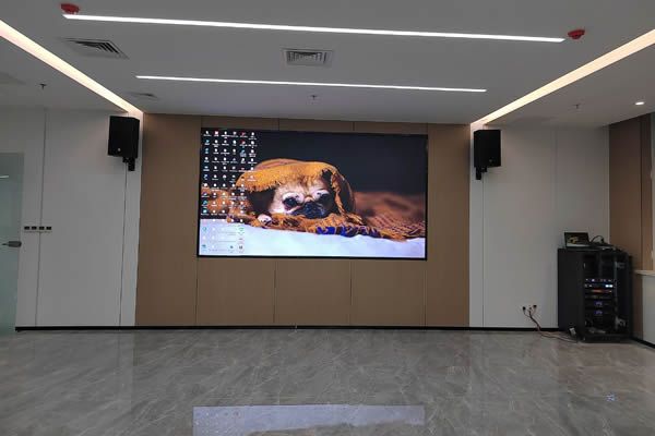 会议室适合使用LED显示屏吗，有哪些应用优势？