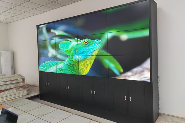 拼接屏是怎么做到4K、6K、8K…显示的？大分辨显示解决方案