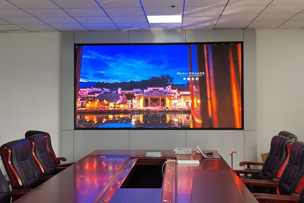 会议室使用多大的LED显示屏合适？