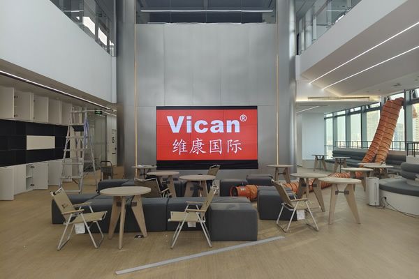 深圳前海某企业 - 0.88拼缝高清液晶拼接屏